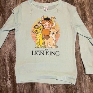 Lion King long sleeve shirt very soft fabric size large